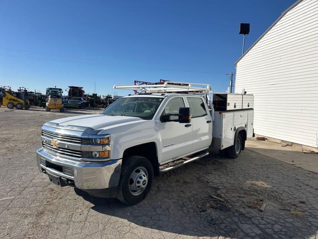Image of Chevrolet 3500 equipment image 1