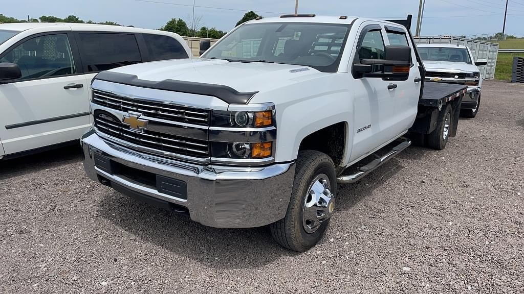 Image of Chevrolet 3500HD Primary image