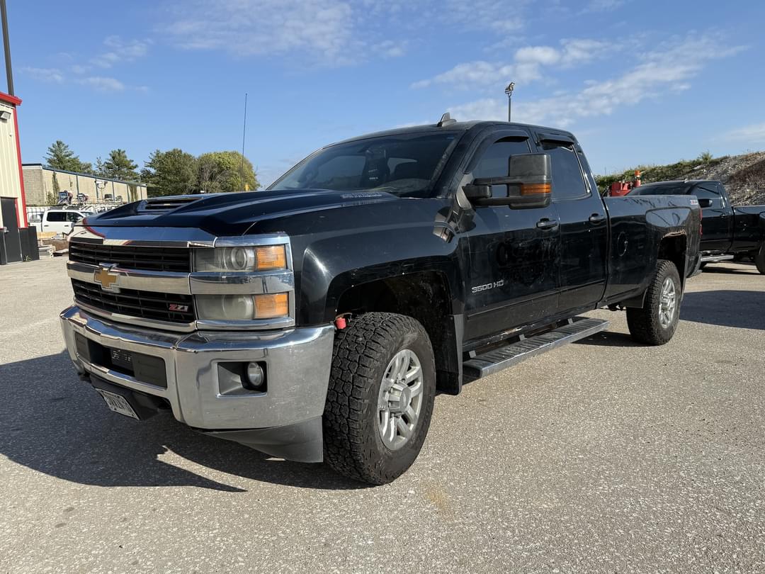 Image of Chevrolet 3500HD Primary image