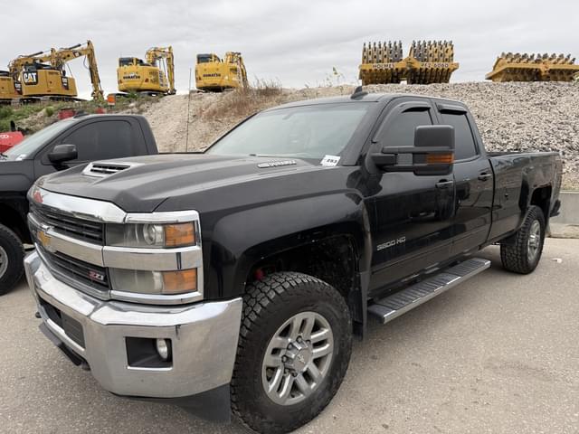 Image of Chevrolet 3500HD equipment image 1