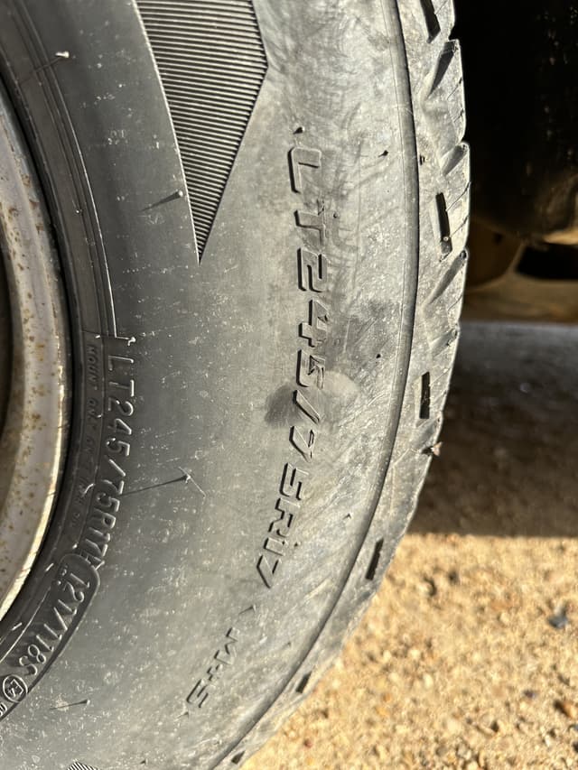 Image of Chevrolet 3500HD equipment image 2