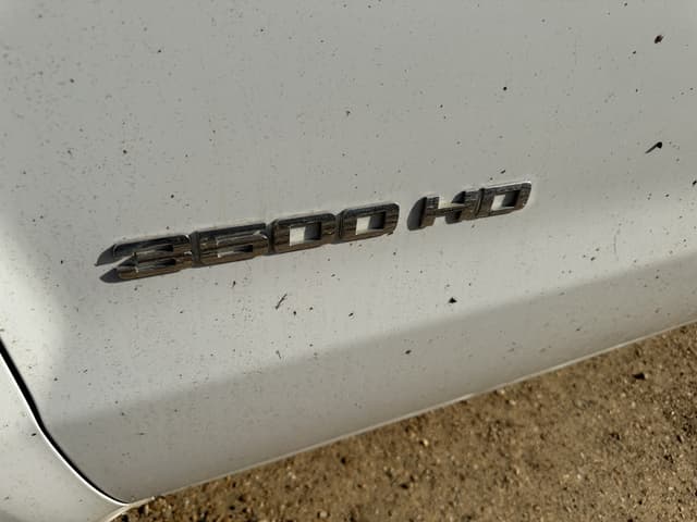 Image of Chevrolet 3500HD equipment image 1