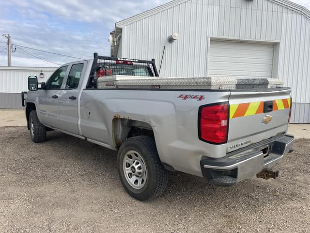 Image of Chevrolet 3500HD equipment image 3