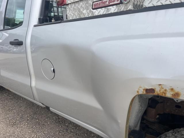 Image of Chevrolet 3500HD equipment image 4