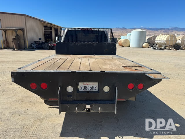 Image of Chevrolet 3500HD equipment image 4