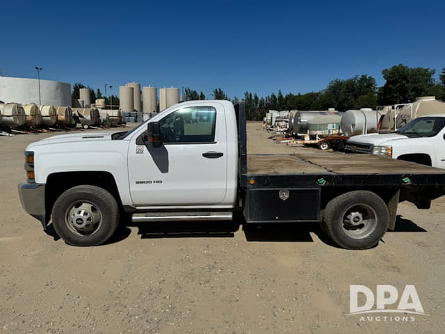 Image of Chevrolet 3500HD equipment image 3