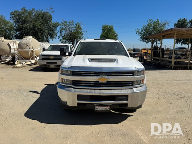 Image of Chevrolet 3500HD equipment image 1