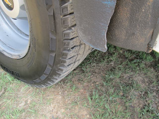 Image of Chevrolet 3500HD equipment image 4