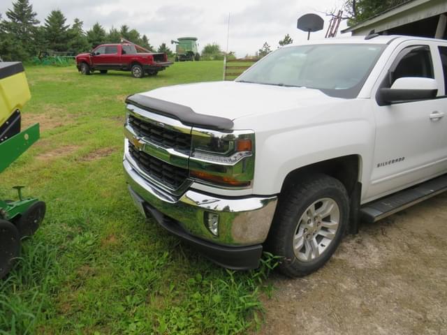 Image of Chevrolet Silverado equipment image 1