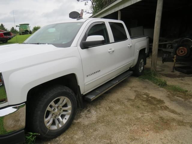 Image of Chevrolet Silverado equipment image 2