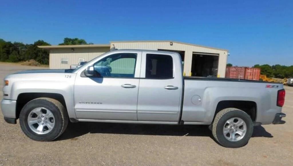 Image of Chevrolet Silverado Primary image