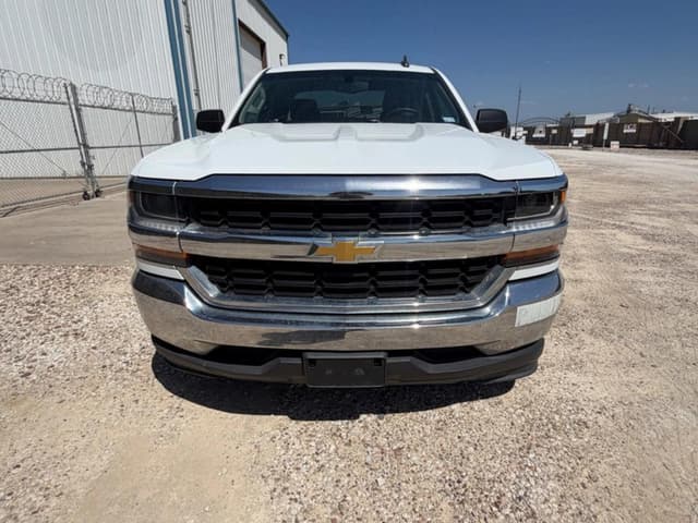 Image of Chevrolet 1500 equipment image 1