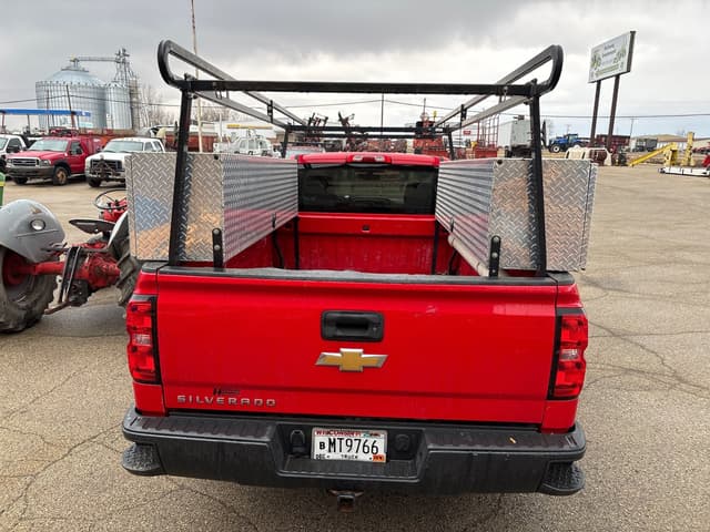 Image of Chevrolet 1500 equipment image 4