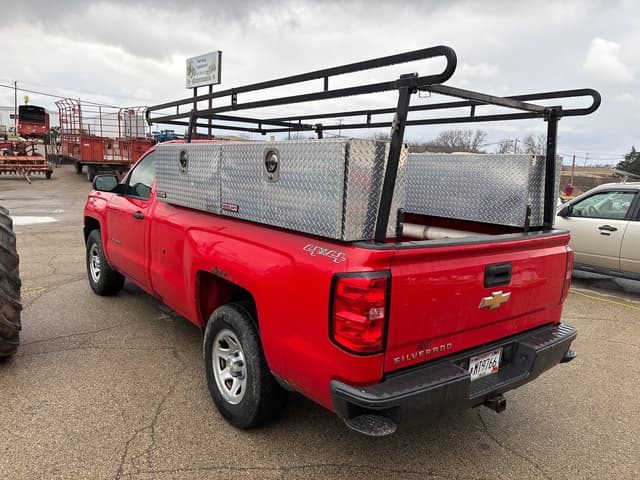 Image of Chevrolet 1500 equipment image 3