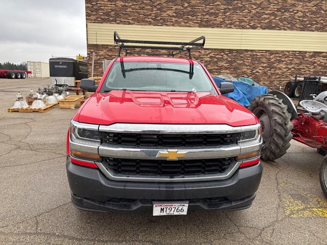 Image of Chevrolet 1500 equipment image 1