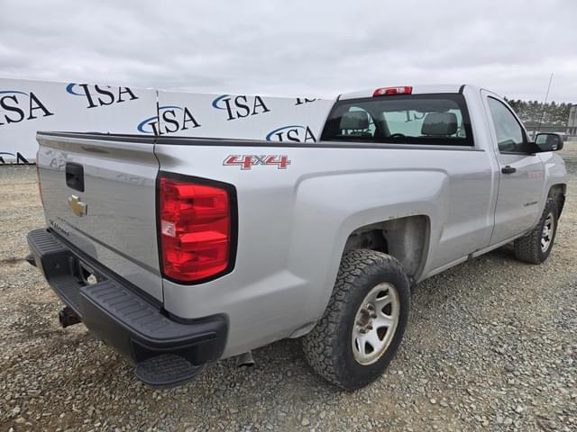 Image of Chevrolet 1500 equipment image 4