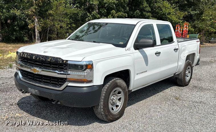 2017 Chevrolet 1500 Equipment Image0