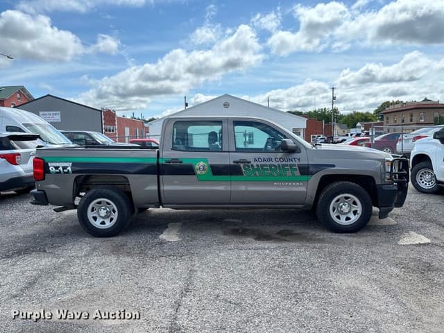 Image of Chevrolet 1500 equipment image 4