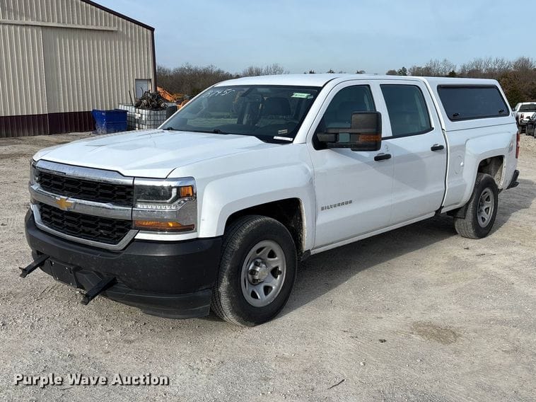 2017 Chevrolet 1500 Equipment Image0