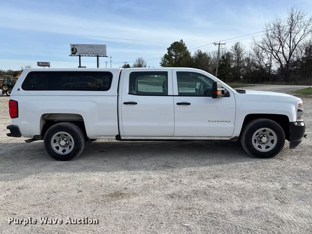 Image of Chevrolet 1500 equipment image 3
