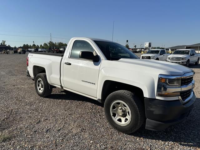 Image of Chevrolet 1500 equipment image 1