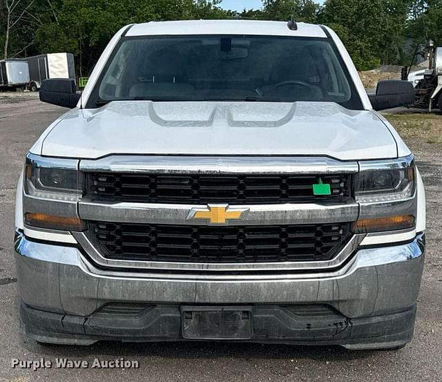 Image of Chevrolet 1500 equipment image 1