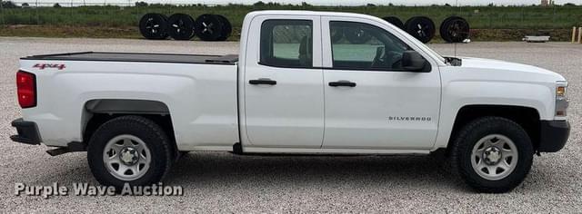 Image of Chevrolet 1500 equipment image 3