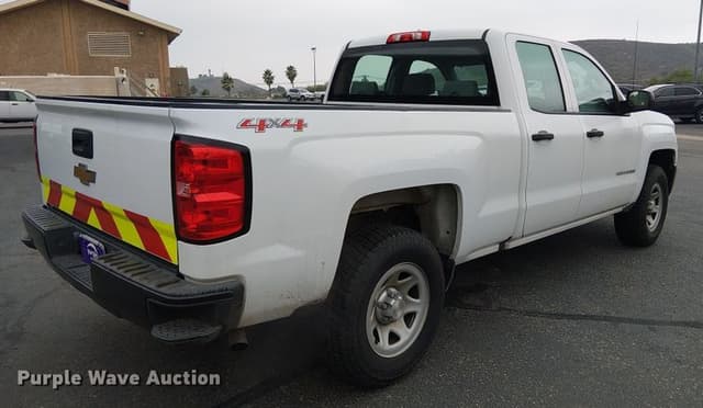 Image of Chevrolet 1500 equipment image 4