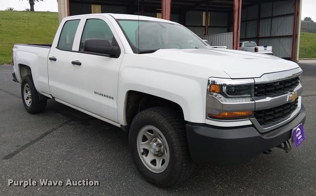 Image of Chevrolet 1500 equipment image 2