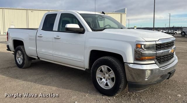 Image of Chevrolet 1500 equipment image 2