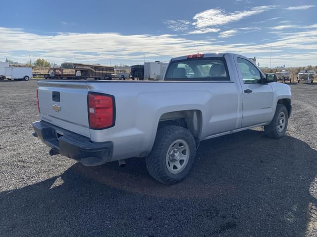 Image of Chevrolet Silverado equipment image 4