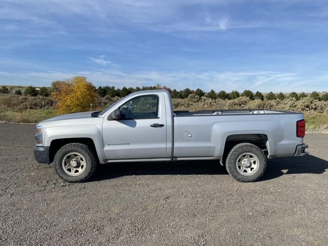 Image of Chevrolet Silverado equipment image 1