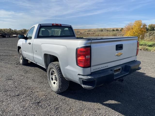 Image of Chevrolet Silverado equipment image 2