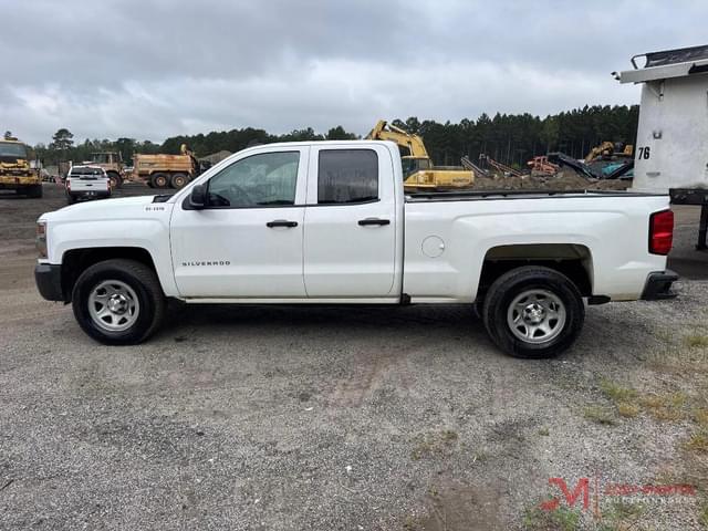Image of Chevrolet 1500 equipment image 4