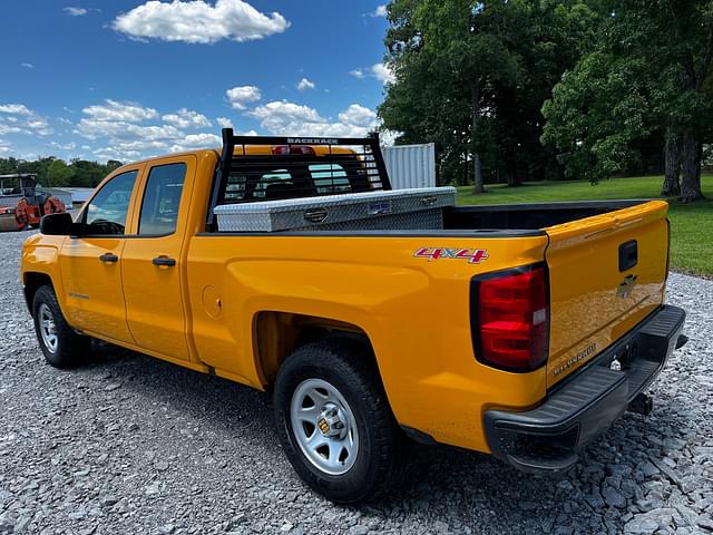 Image of Chevrolet Silverado equipment image 1