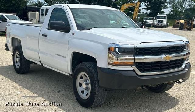 Image of Chevrolet 1500 equipment image 2