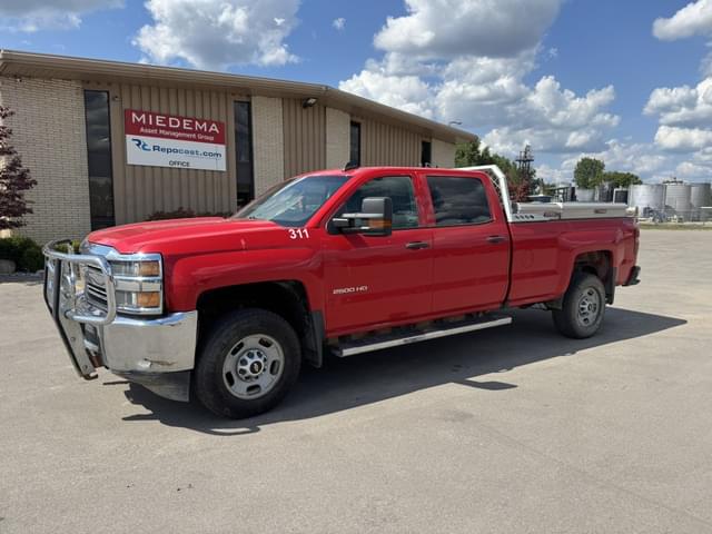 Image of Chevrolet 2500HD equipment image 1