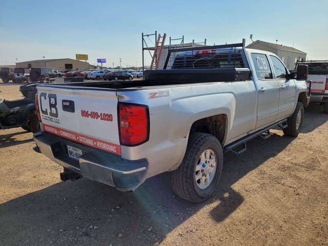 Image of Chevrolet 2500 equipment image 4