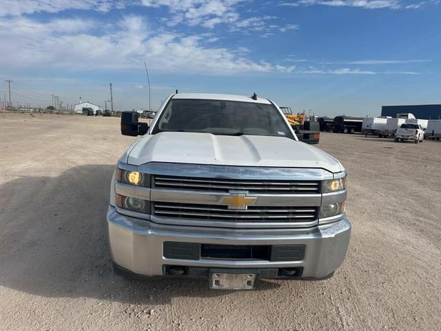 Image of Chevrolet 2500HD equipment image 1