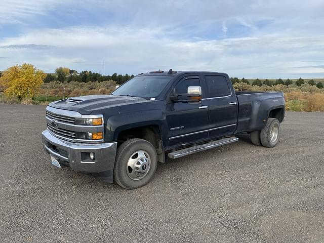 Image of Chevrolet 3500 equipment image 1