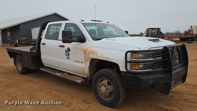 Image of Chevrolet 3500HD equipment image 2