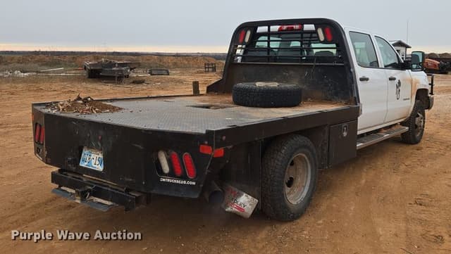 Image of Chevrolet 3500HD equipment image 4