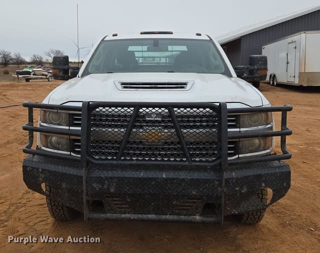 Image of Chevrolet 3500HD equipment image 1