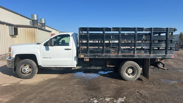 Image of Chevrolet 3500HD equipment image 1