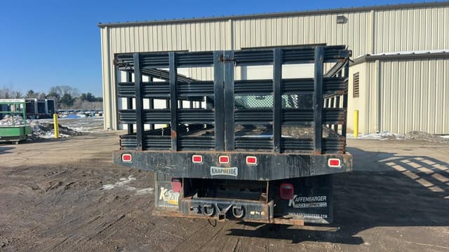 Image of Chevrolet 3500HD equipment image 3