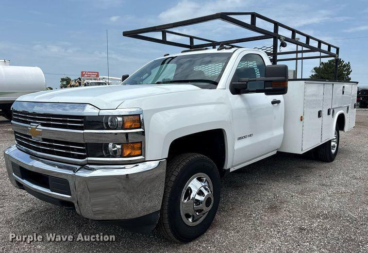 Image of Chevrolet 3500HD Primary image