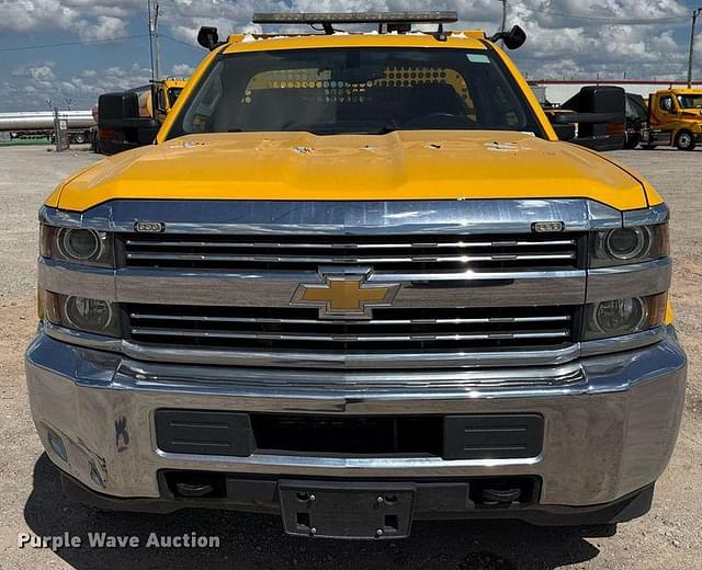 Image of Chevrolet 3500HD equipment image 1