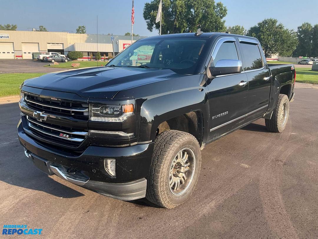 Image of Chevrolet Silverado Primary image