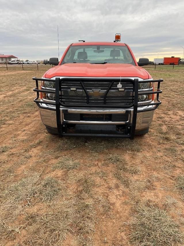 Image of Chevrolet Silverado equipment image 1