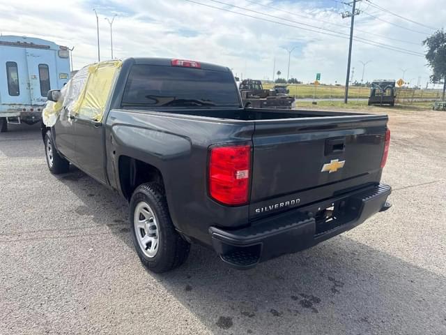Image of Chevrolet Silverado equipment image 3
